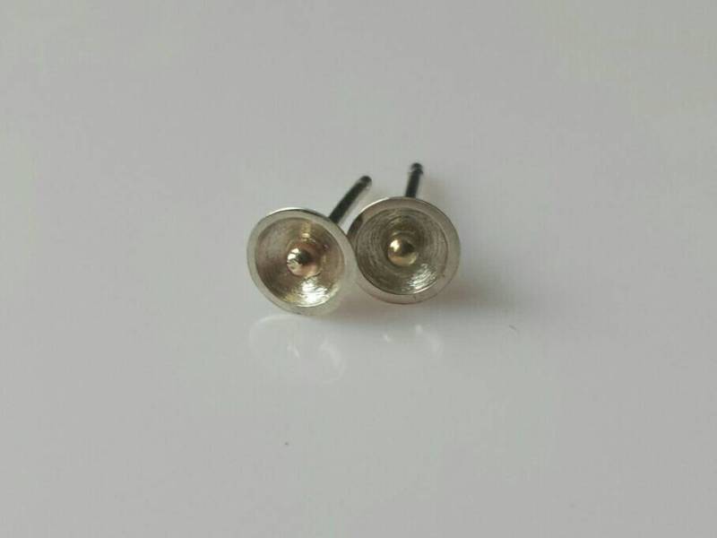 Punkt in Einem Topf Silber Und Gold Ohrstecker von karramba