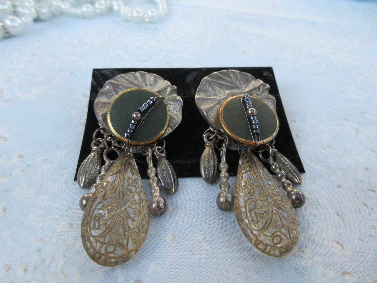 Kostenloser Versand Vintage Durchbohrte Ohrringe Baumeln Verschiedene Verwendete Materialien Silber Und Gold Fun Exotic Kostenloser Versand Vintage Durchbohrte Ohrringe Baumeln Verschiedene Verwendete Materialien Silber Und Gold Fun Exotic von kastex