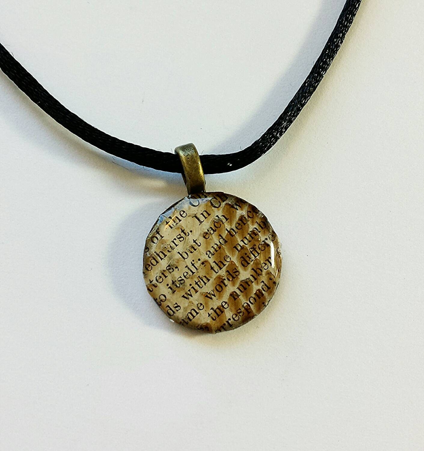 Schlangenhaut Penny Anhänger Schlangenhaut Penny Anhänger von katarinanavane
