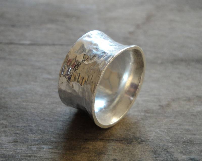 Gehämmerter Sterling Silber Herrenring - Unisex Ring von katerinaki1977