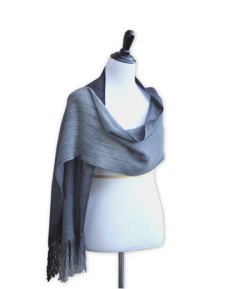 Ombre Merino Wolle Schal Schwarz Graue Gewebte Pashmina Stola von katerynaG