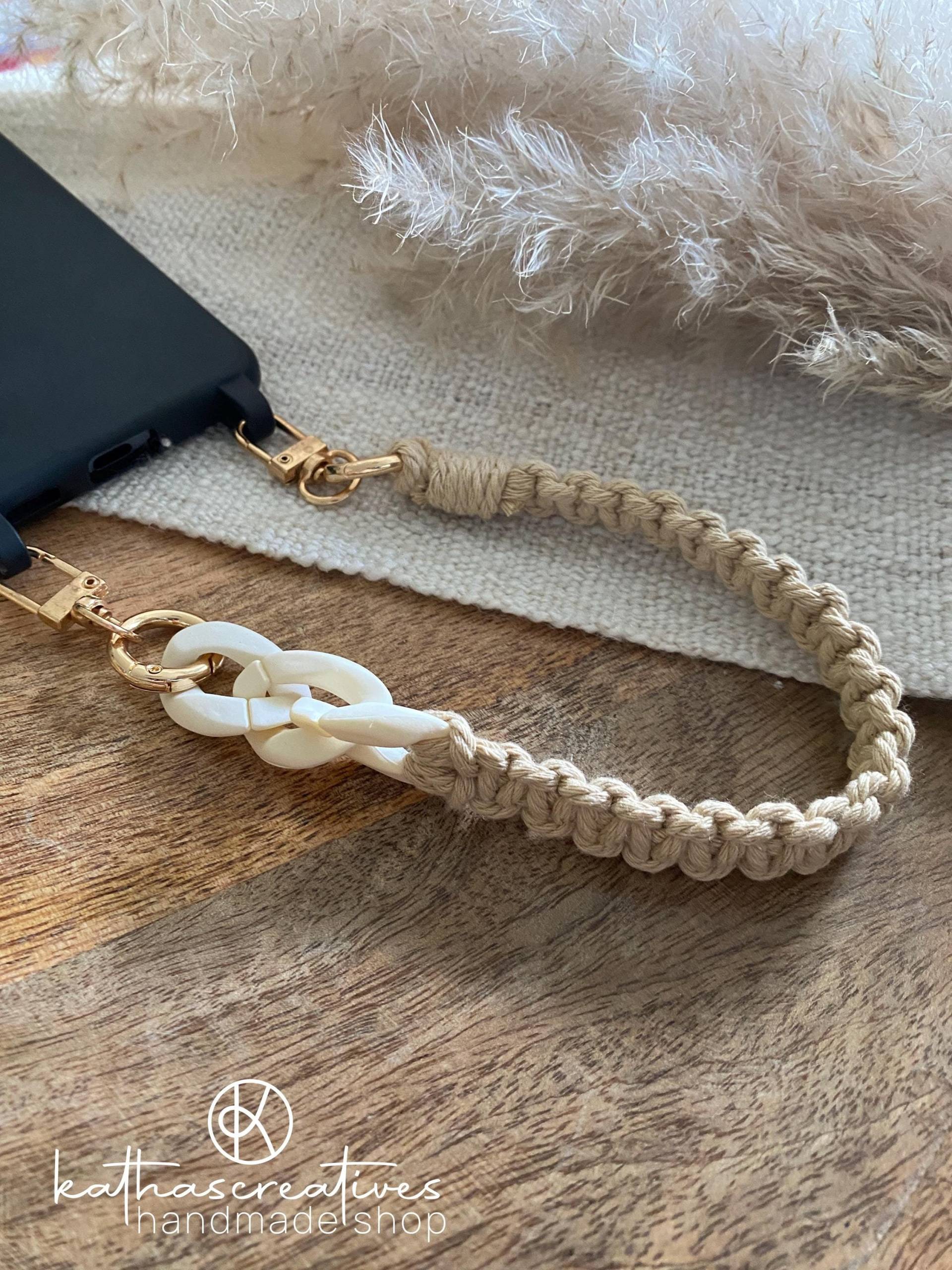 Kurze Handykette "Kayla" | Makramee Handyschlaufe Handyband Mit 2 Karabinern Mix & Match Kurze Handykordel Kurze Handykette "Kayla" | Makramee Handyschlaufe Handyband Mit 2 Karabinern Mix & Match Kurze Handykordel von kathascreatives