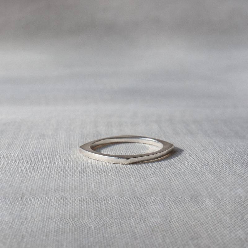 No. 1 - Schmaler Viereckiger Ring No. 1 - Schmaler Viereckiger Ring von katieboyleshop
