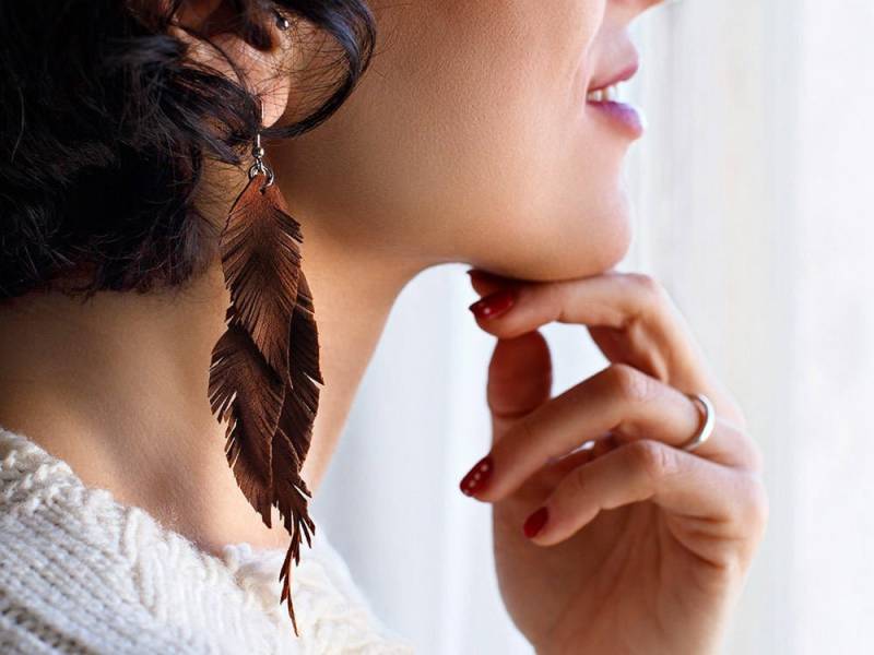 Dunkelbraune Wildleder Ohrringe Für Frauen, Boho Ohrringe, Leichte Handgemachte Statement Weihnachtsgeschenk Sie von katrinshine