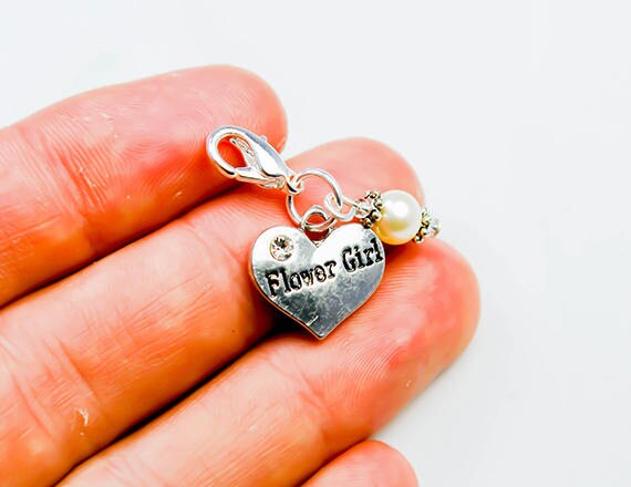Blumenmädchen Clip Charm | Danke Armband Charme Hinzufügen Hochzeitsfeier Charms Brautjungfern Add On Cc885 von katscharms