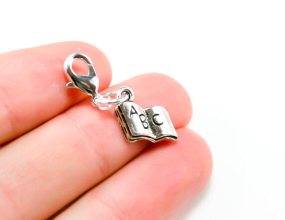 Buch-Clip Charm | Lehrer Danke Geschenk Liebe Zu Lesen Armbandcharme Reißverschluss-Clip-Charm Taschenclip 208 von katscharms