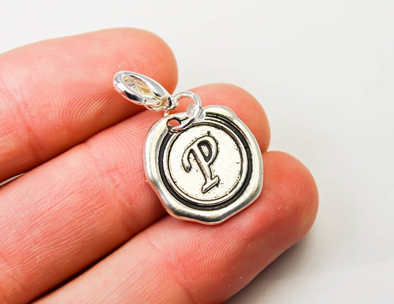 Buchstabe P Charm - Initial Anhänger Personalisieren Sie Ihr Armband Scc793 von katscharms