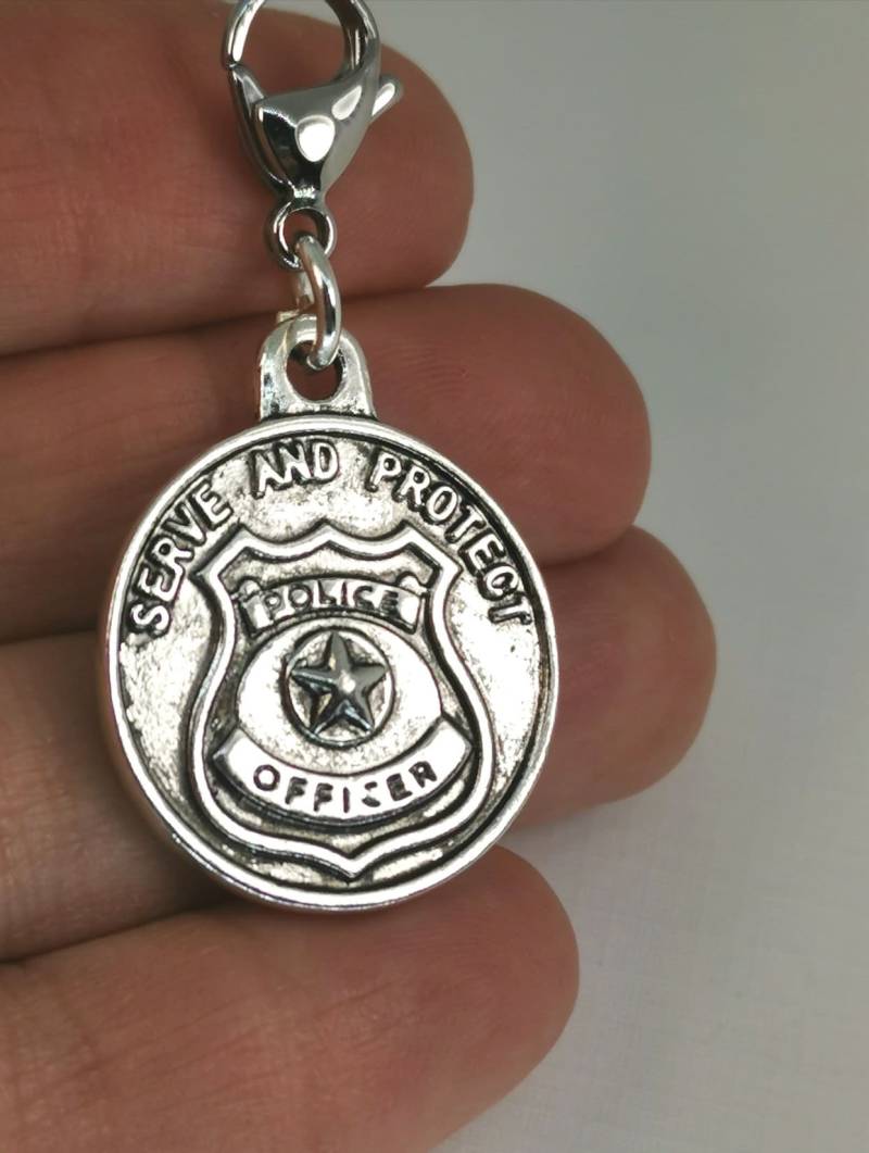 Heiliger Michael. 2-Seitiger Religiöser Polizeianhänger - Zum Servieren Und Schützen Von Frontarbeitern. Keep Them Safe Scc879 von katscharms