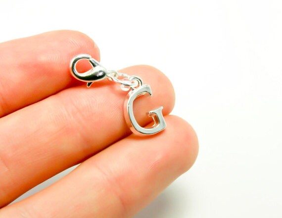 Initial G Clip On Charm - Buchstabe Charm. Silber Alphabet Benutzerdefinierte Armband Anhänger Für Zipper, Planer, Scc444 von katscharms