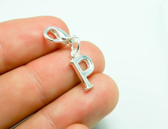 Initial P Armband Charm - Buchstabe Charm. Silber Personalisierter Schmuck Mit Initialen Scc437 von katscharms