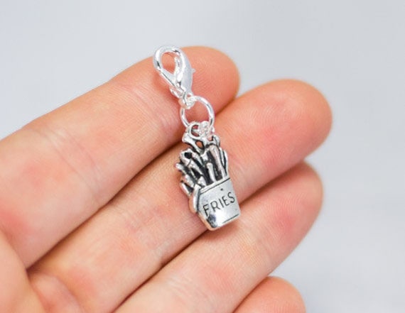 Pommes Clip Auf Charm | Fast Food Taschenanhänger Comfort Reißverschluss Anhänger |Bag Armband Geldbörse 805 von katscharms