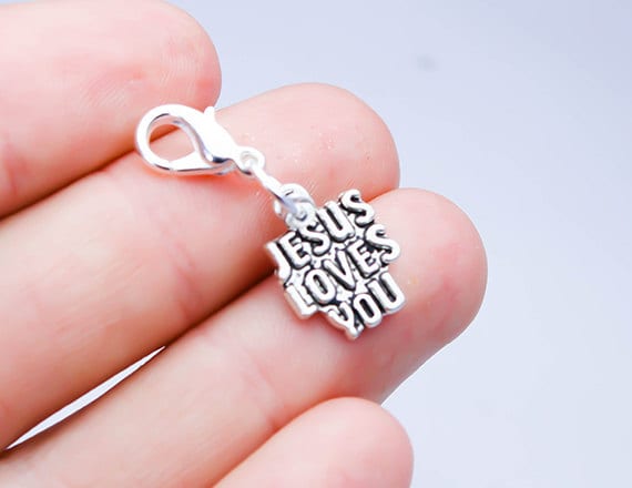 Religiöser Clip-Charm | Jesus Liebt Dich Charm Religiöser Schlüsselanhänger Charms Glaube Anhänger Armbandcharme Clip Auf - 598 von katscharms