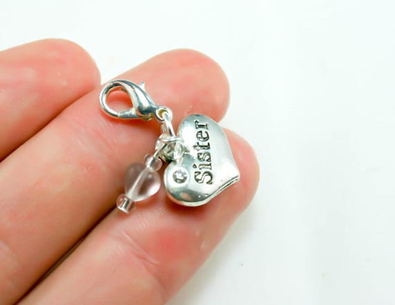 Schwester Clip On Charm | Verschluss Familie Charme Reißverschluss-Clip-Charm Planer Anhänger Perlen Reißverschluss Armbandclip Charm. Scc313 von katscharms