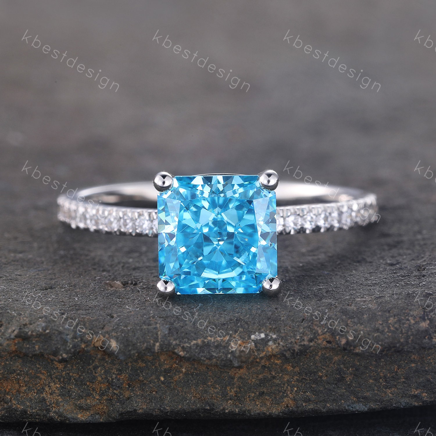 1.8Ct Smaragdschliff Verlobungsring, Sterling Silber Ring, Quadrat Geschnittener Blauer Cz Diamant Versprechensring, Edelstein Ring 1.8Ct Smaragdschliff Verlobungsring, Sterling Silber Ring, Quadrat Geschnittener Blauer Cz Diamant Versprechensring, Edelstein Ring von kbestdesign