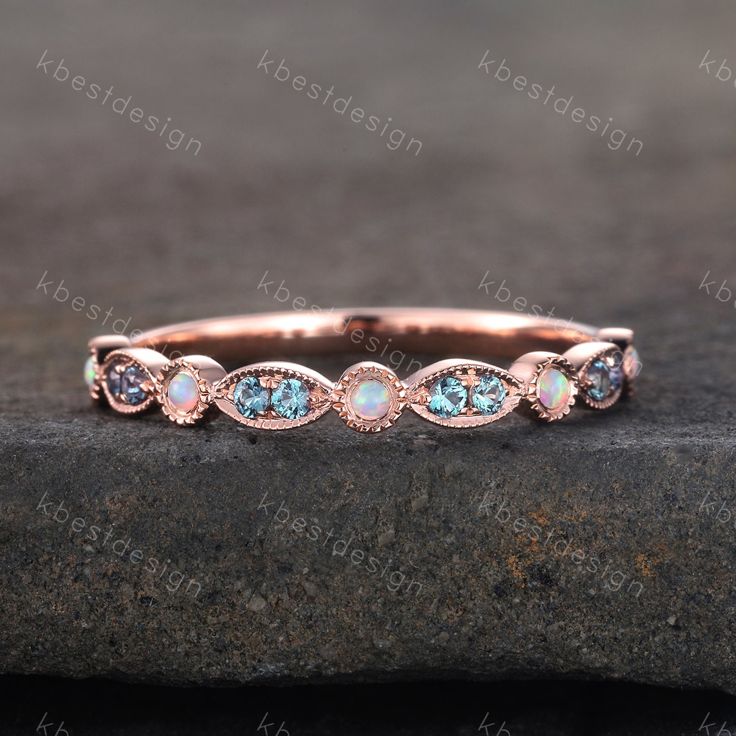 Alexandrit Opal Ehering, Halb Eternity Art Deco Stapelband, Ring, Jahrestagsgeschenk von kbestdesign