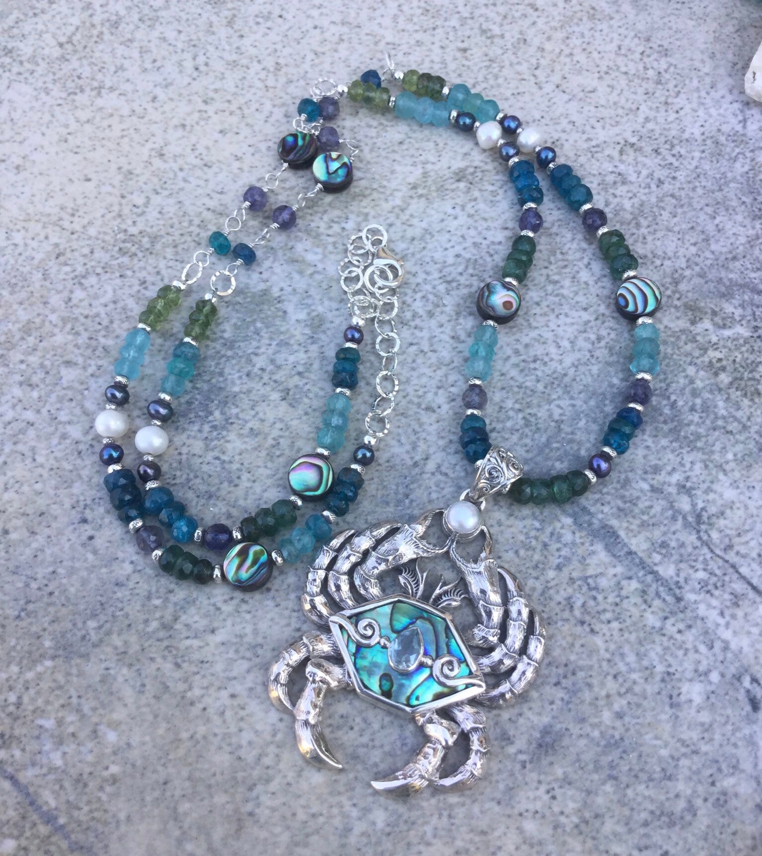 Abalone Und Sterling Silber Krabbe Anhänger Mit Langen Edelstein Halskette von kcladyfish