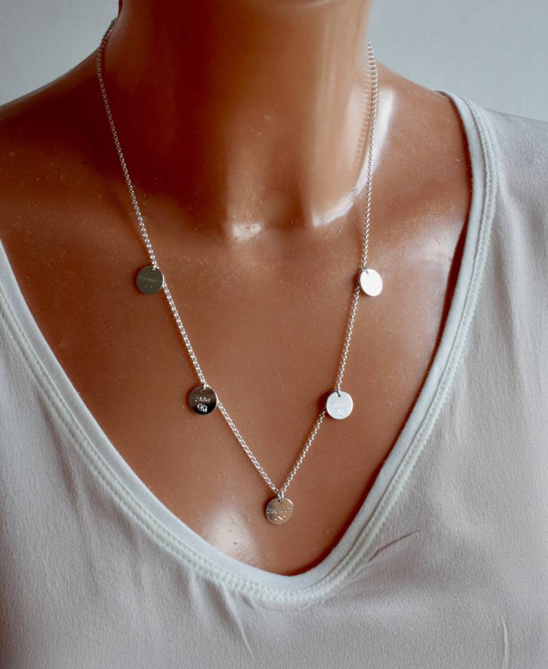 Silberkette Familienkette - Mit 5 Anhängern Namenskette Gravur Buchstabe von keepmeinmindshop