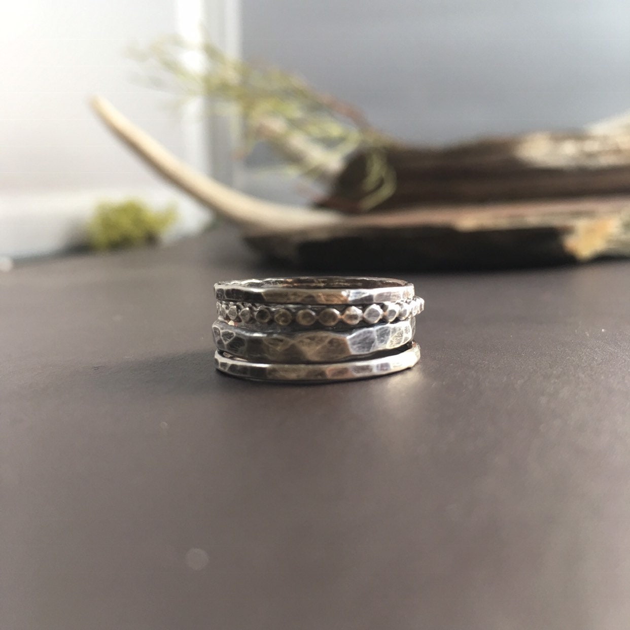 Stacking Ring Sterling Silber, Stapelbare Ringe, Schmale Oxidiertes Silber Stacking Ring Sterling Silber, Stapelbare Ringe, Schmale Oxidiertes Silber von keirashine