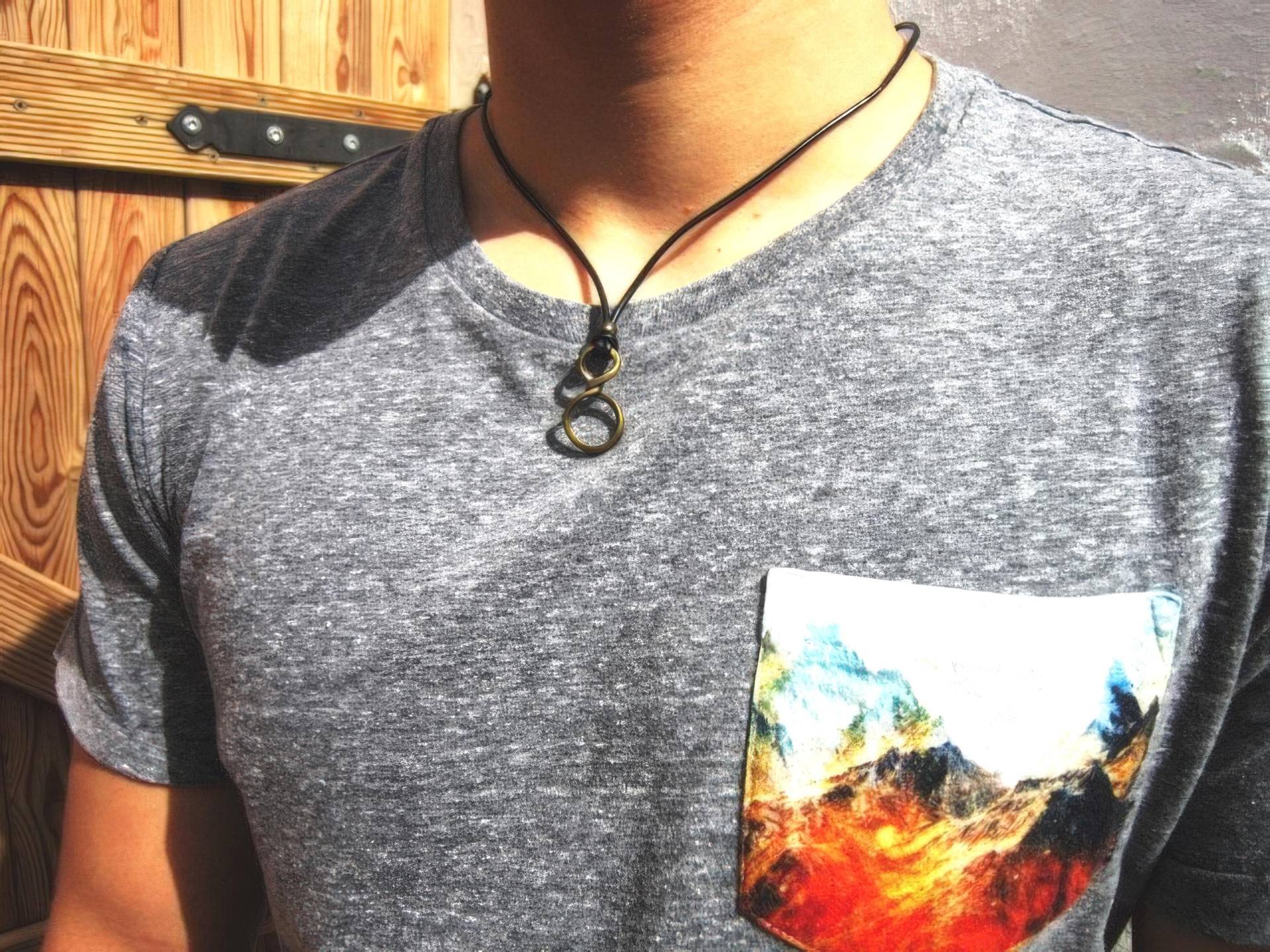 Halskette Mit Anhänger - Lederkette Für Herren Handgefertigter Schmuck Geschenk Ihn Personalisierter Von Kekugi von kekugi