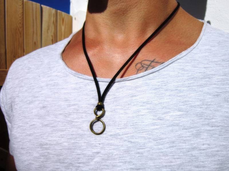 Herren Halskette Mit Anhänger Aus Leder Und - Handgemachter Schmuck Geschenk Für Ihn Personalisierter Von Kekugi von kekugi
