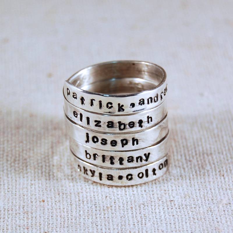 Personalisierte Mutter Ring, 5 Namen Hand Gestempelt Mütter Personalisierte Name Wrap Ring Muttertag Geschenk Personalisierte Mutter Ring, 5 Namen Hand Gestempelt Mütter Personalisierte Name Wrap Ring Muttertag Geschenk von kellymaekreations