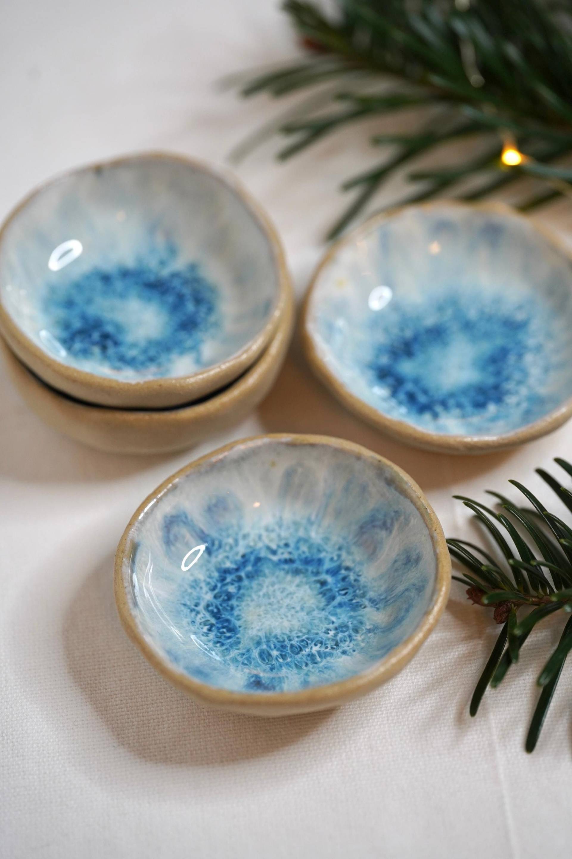 Cute Handmade Ceramic Trinket Dish/Jewelry Turquoise von kereceramics