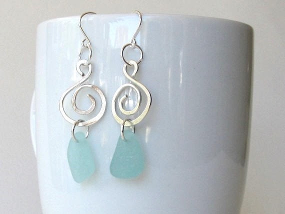 Echte Seeglas Ohrringe, Sterling Silber Ohrhänger, Tropfen Schmuck von keyLimeGiraffedesign