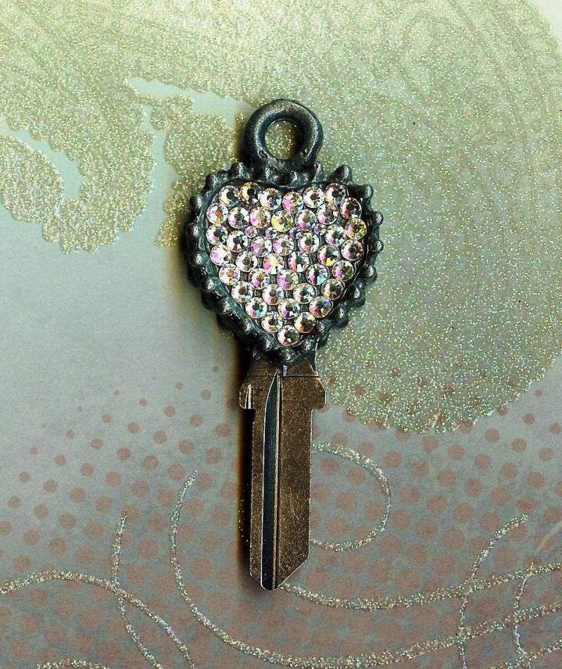 25% Off Special Purest Heart. Hausschlüssel Rohling Mit Swarovski Kristallen Nur in Schlage Erhältlich von keystomycastle