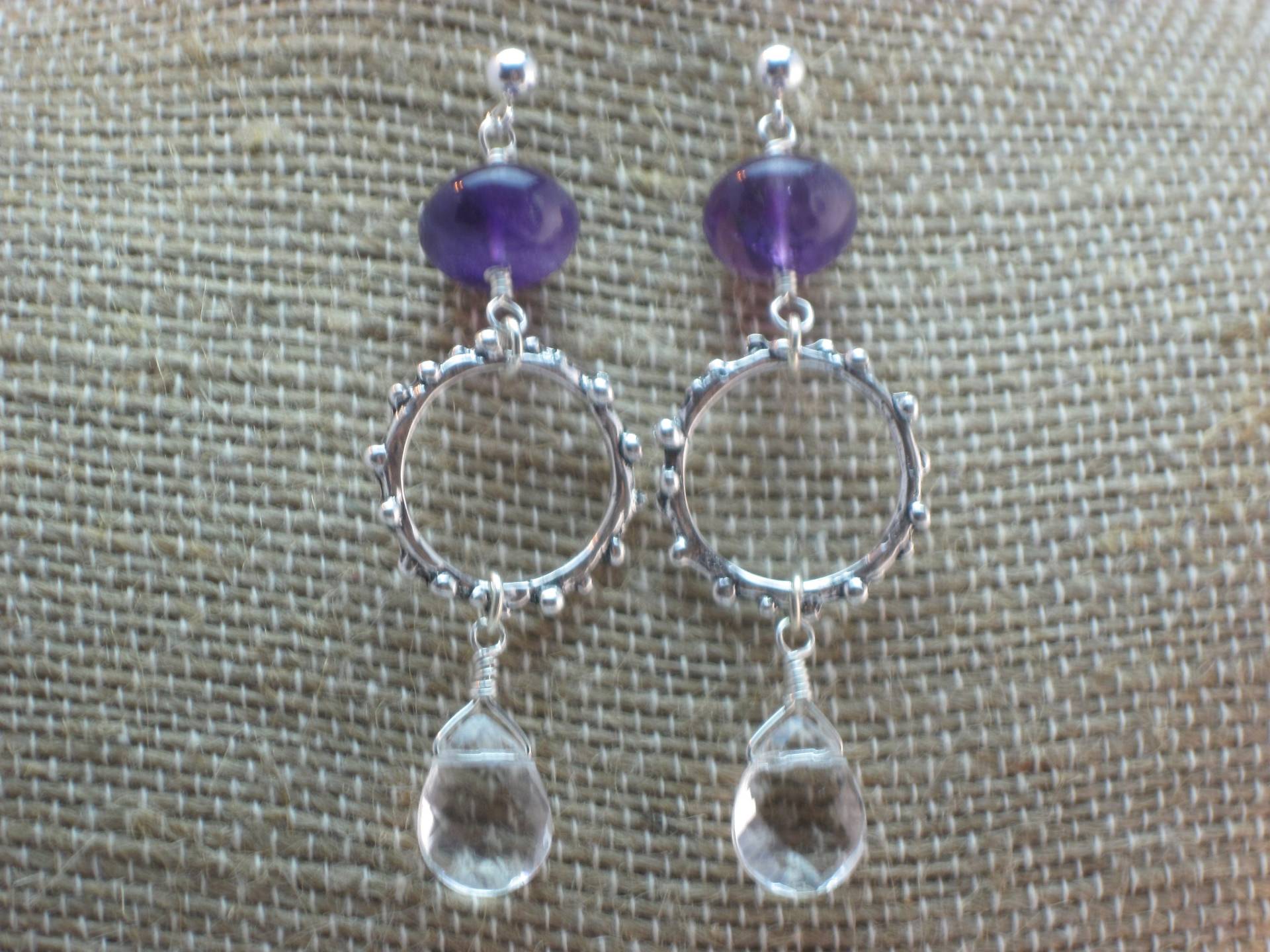 Amethyst, Kristallquarz, Zola Elements Silber Tropfen Ohrringe von kgdezines