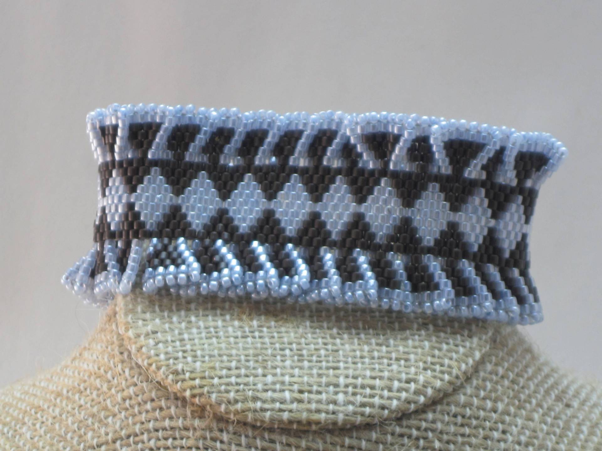 Geflochtenes Magnetarmband Mit Rüschenborte von kgdezines