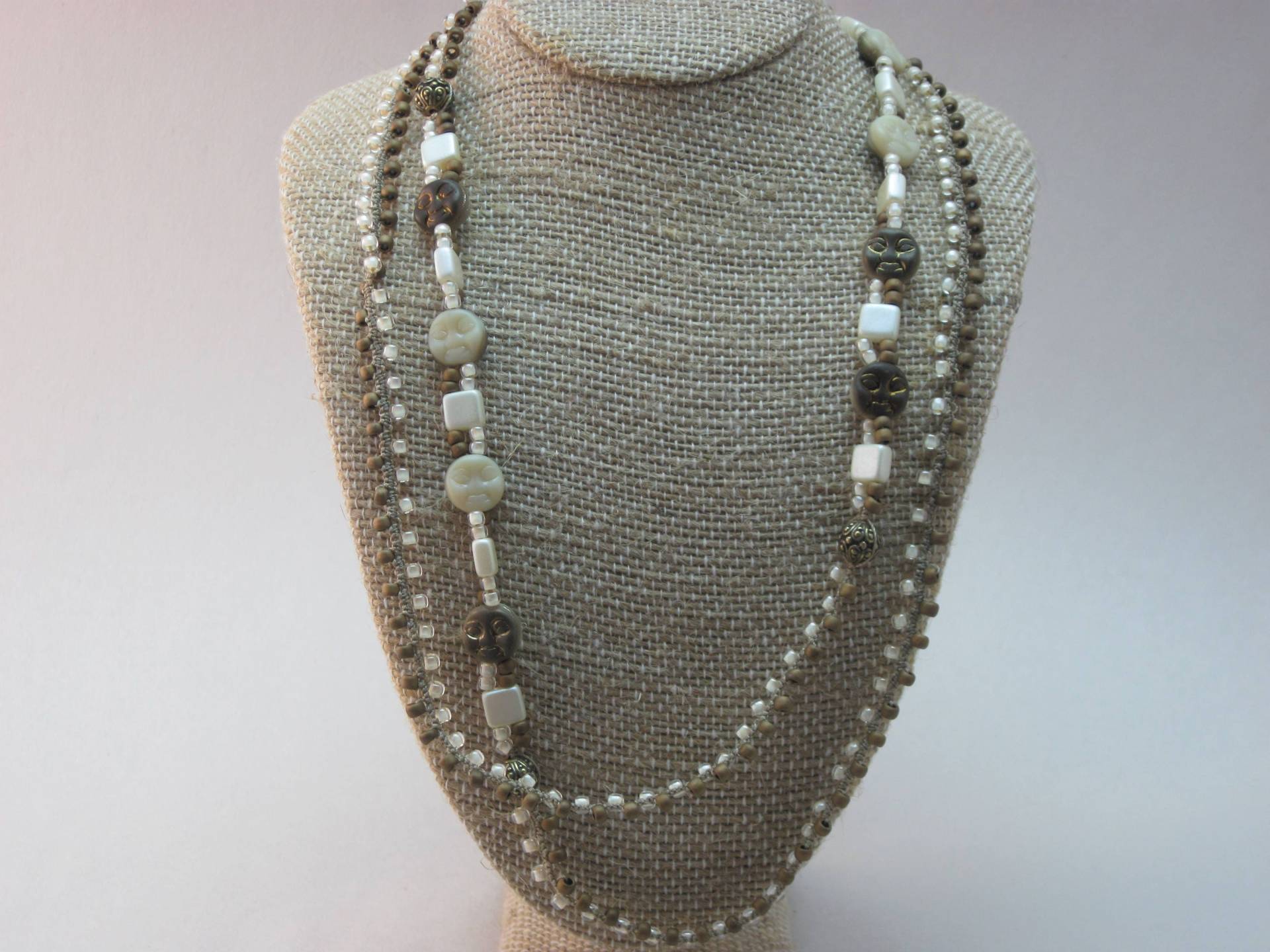 Glasmond Gesichter Reisen Rund Makramee Doppelstrang Halskette von kgdezines