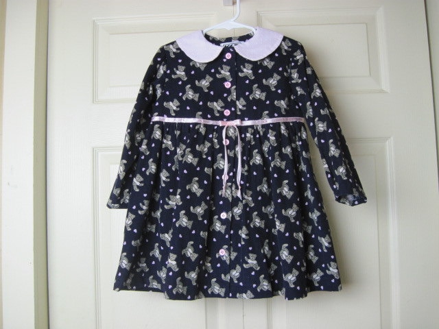 Marineblau, Hellrosa Teddybär Weiches Cordkleid 4Toddler von kgdezines