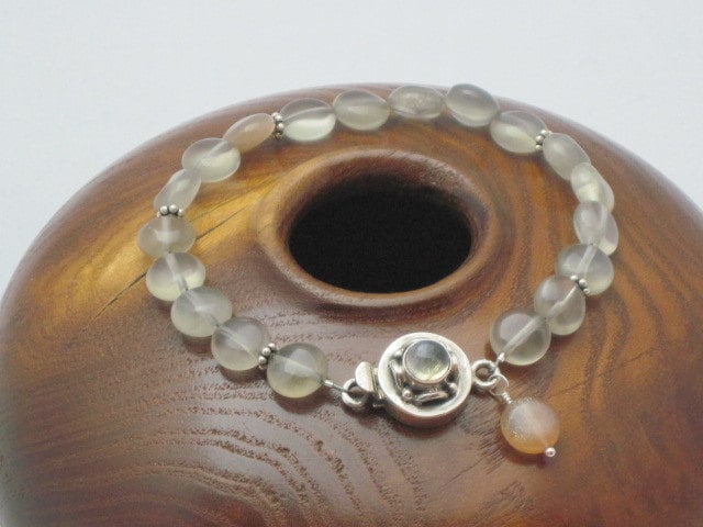 Mondstein Und Sterling Silber Armband von kgdezines