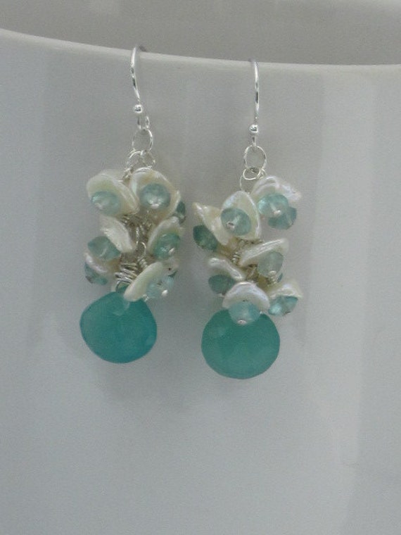 Ohrringe Aus Ozeanblauem Chalcedon/Apatit Und Süsswasserperlen von kgdezines