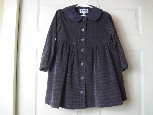 Pflaumenhunde-Zahn Cordkleid - 4 Kleinkind von kgdezines