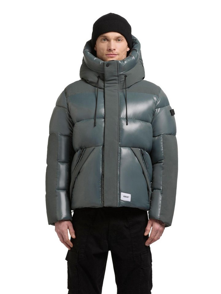 khujo Steppjacke Alst Schimmernde Herren Jacke mit innenliegenden Rucksack-Trägern khujo Steppjacke Alst Schimmernde Herren Jacke mit innenliegenden Rucksack-Trägern von khujo