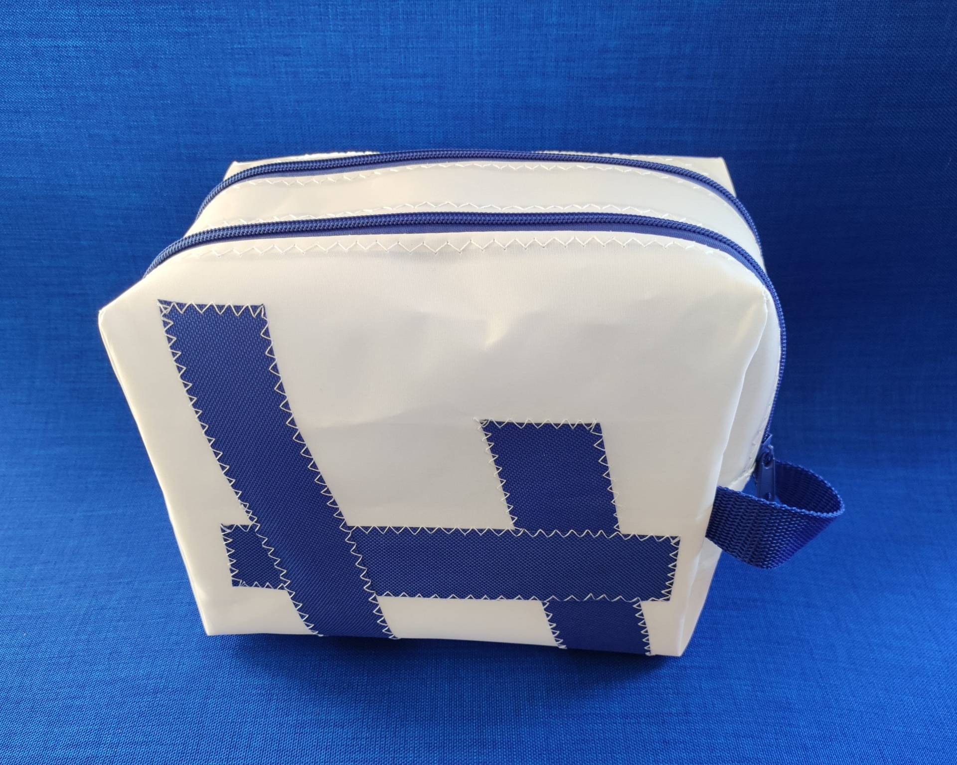 Kulturtasche, Kulturbeutel , Waschtasche Aus Neuwertigem, Stabilem Segeltuch, "Maxi" Personalisierbar Kulturtasche, Kulturbeutel , Waschtasche Aus Neuwertigem, Stabilem Segeltuch, "Maxi" Personalisierbar von kiHZigZag
