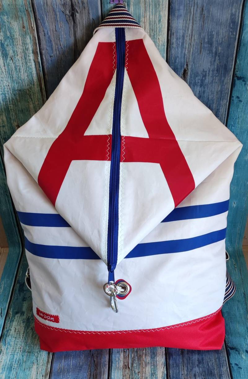Rucksack "A" Aus Gebrauchtem Segeltuch Rucksack "A" Aus Gebrauchtem Segeltuch von kiHZigZag