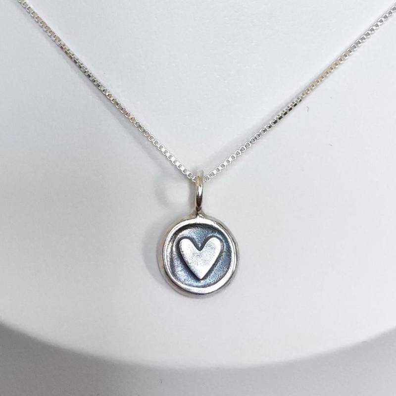 Kette Mit Silberherz Kette Mit Silberherz von kiezmietz