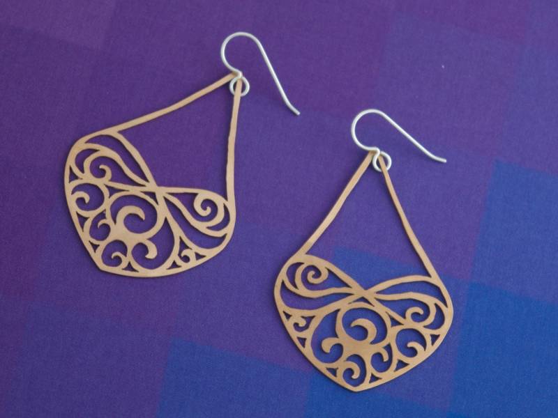 Unendliche Liebe Zarte Spitze Inspirierten Bronze Ohrringe Unendliche Liebe Zarte Spitze Inspirierten Bronze Ohrringe von kikibyKV