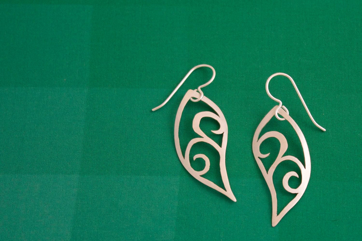 Zarte Silber Swirl Ohrringe Zarte Silber Swirl Ohrringe von kikibyKV