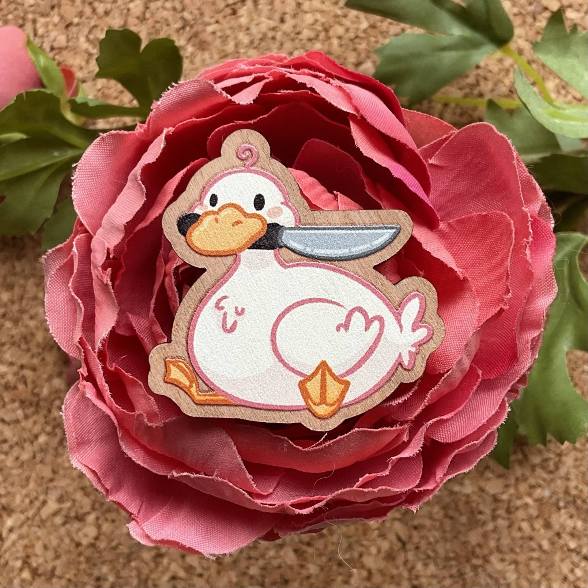 Ente Mit Messer Witziger Anstecker Aus Kirschholz von kikolettaCrafts