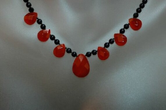 Kimadirose Facettierte Karneol Briolettes & Onyx Halskette von kimadirose