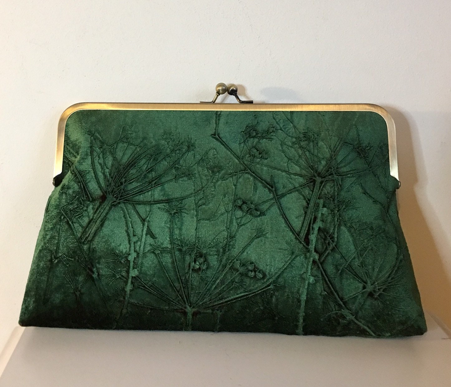 Große Grüne Clutch-Tasche Aus Samt Mit Druckverschluss Große Grüne Clutch-Tasche Aus Samt Mit Druckverschluss von kimberleymac