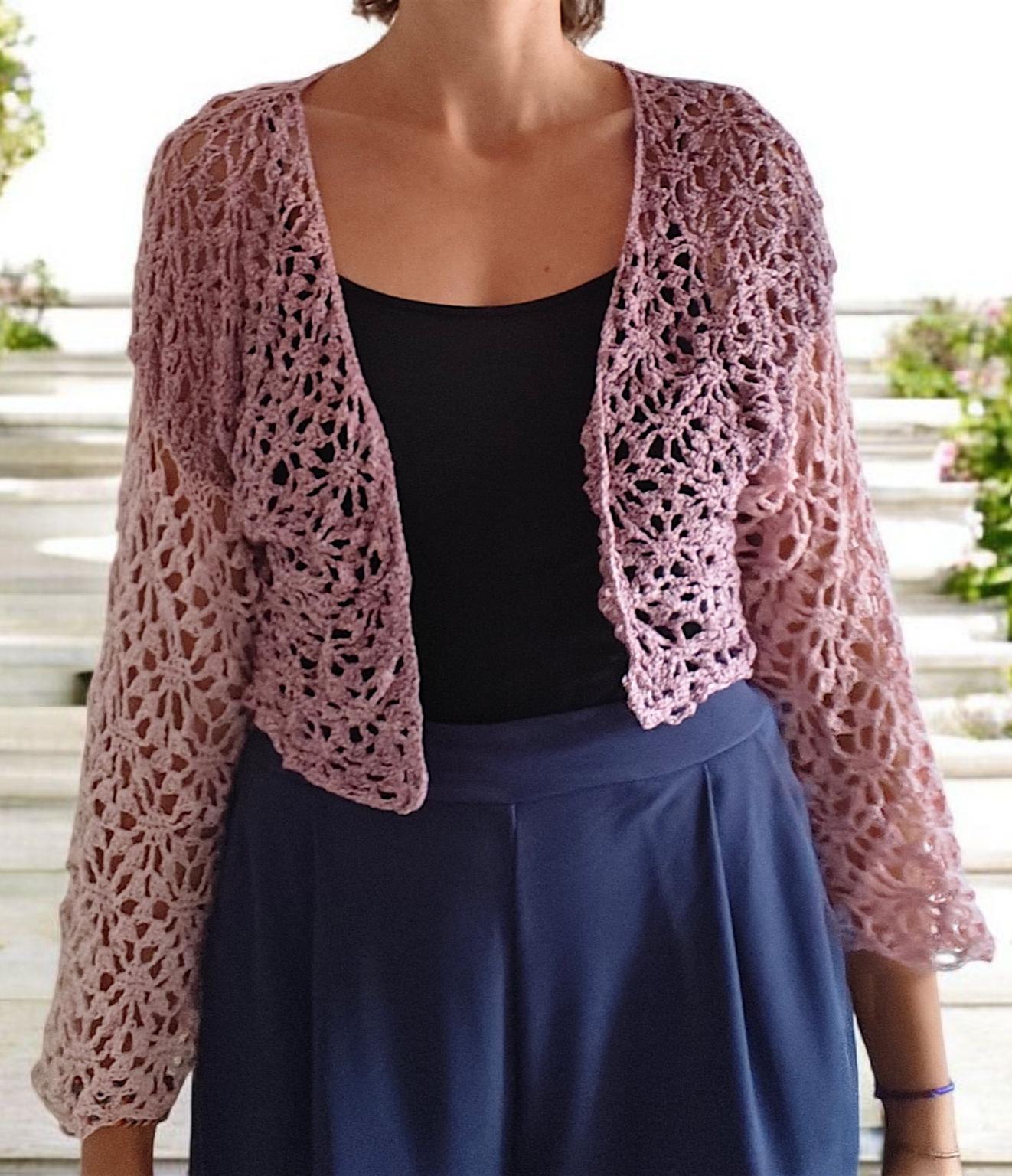 Selbstgehäkelter Cardigan Rosa Selbstgehäkelter Cardigan Rosa von kimmmade