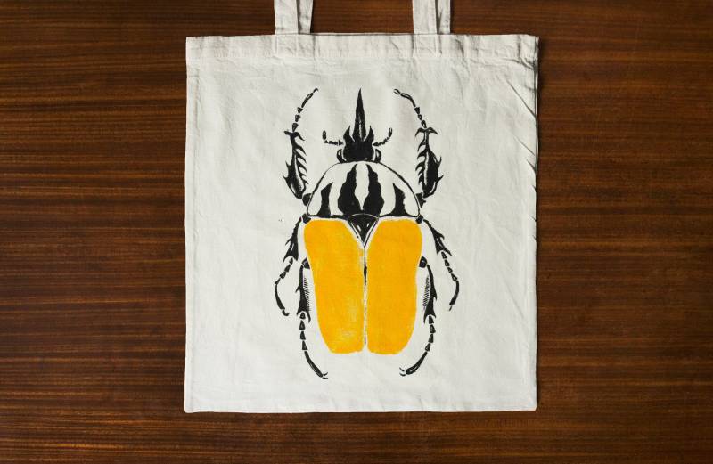 Käfer // Handbedruckte Tragetasche Aus 100 % Baumwolle Käfer // Handbedruckte Tragetasche Aus 100 % Baumwolle von kimolyslager