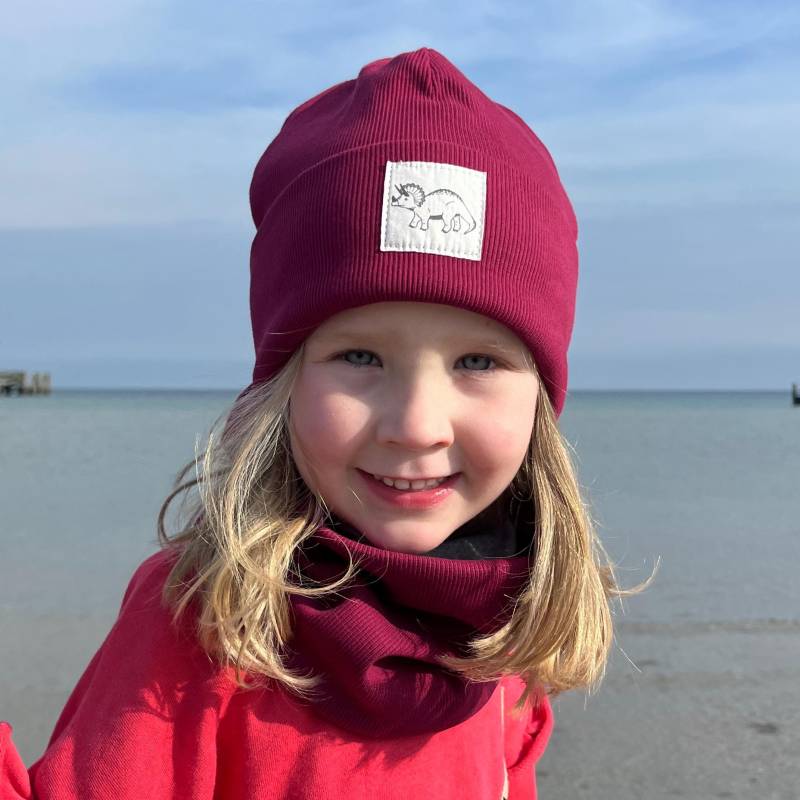 Beanie Mütze Kirschrot Rib Dinosaurier Hipster Baby Kinder Mädchen Junge von kinnerleev