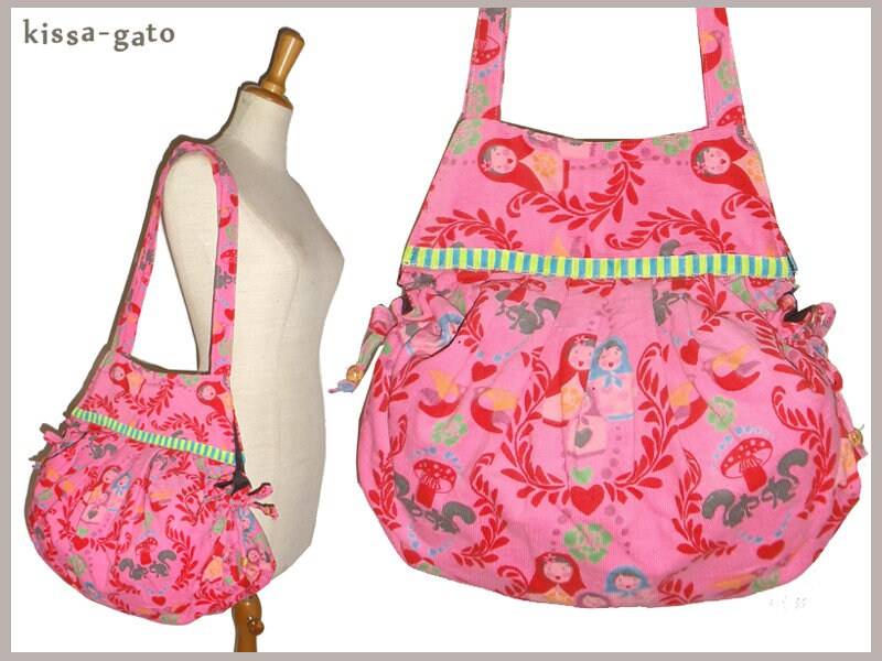 Ballontasche Umhängetasche Tasche Cord Pink Rot Matrjoschka Pilze Webband Kissagato Shopper von kissagato