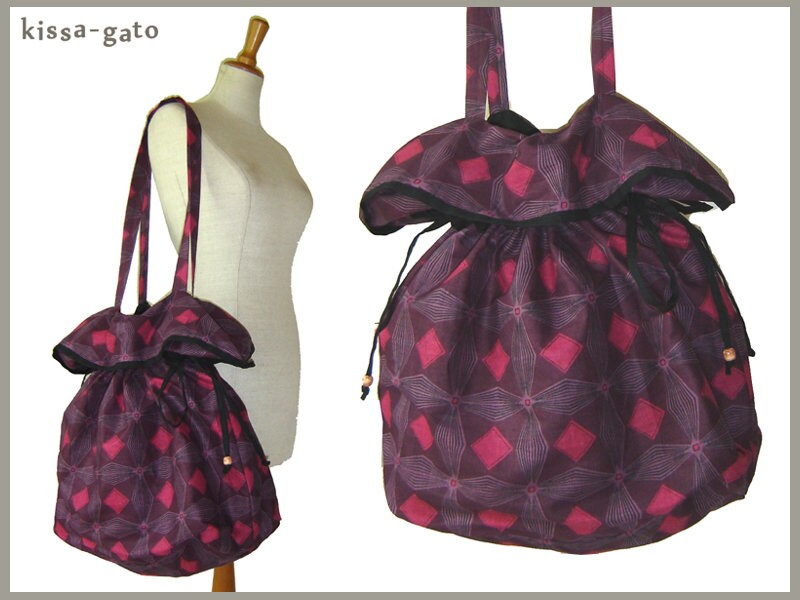 Shopper Tulpe Beutel Tasche Brombeer Lila Pink Ballontasche Kissagato Umhängetasche von kissagato