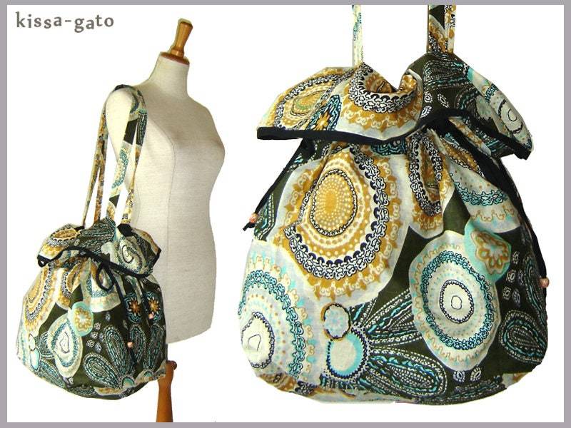 Shopper Tulpe Beutel Tasche Dunkelgrün Ocker Natur Ballontasche Kissagato Umhängetasche von kissagato